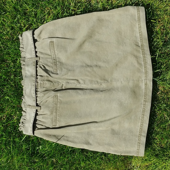 EXPRESS Front-Snap Skirt - Picture 6 of 13